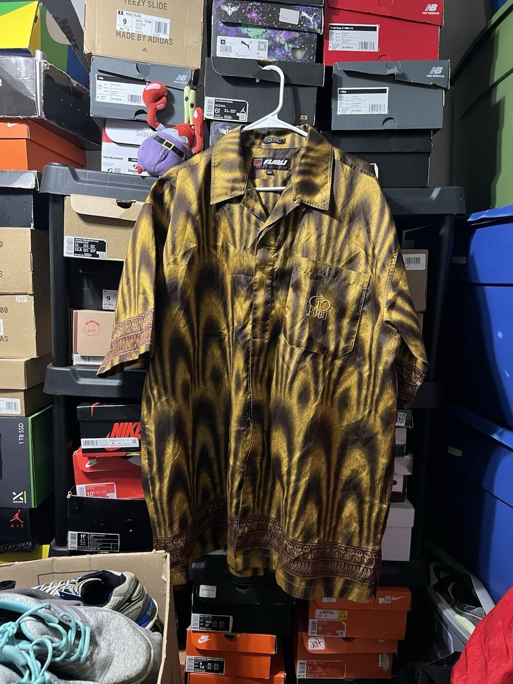 Size 2XL- Vintage FUBU Egyptian Pharaoh Design Men’s Embroidered Button Up Shirt
